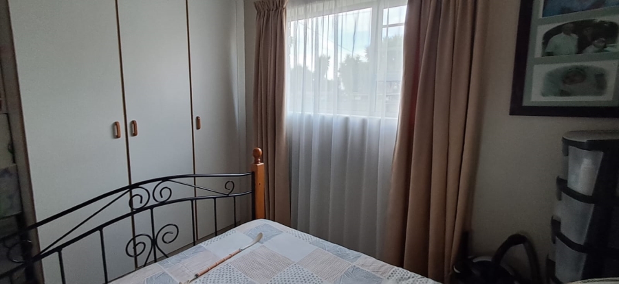 2 Bedroom Property for Sale in Bothasrus Eastern Cape